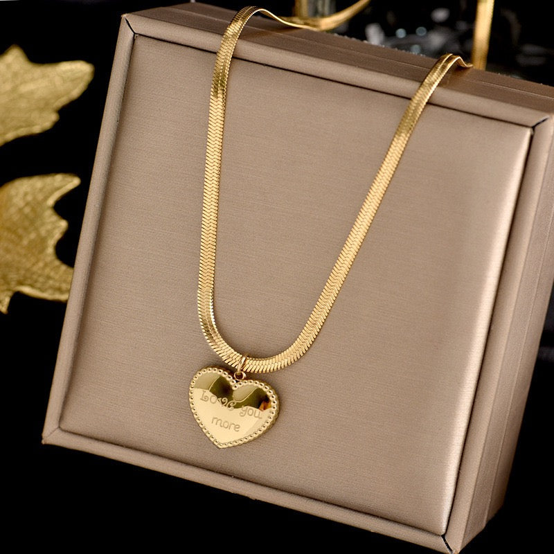 14K Gold Minimalist Heart Necklace