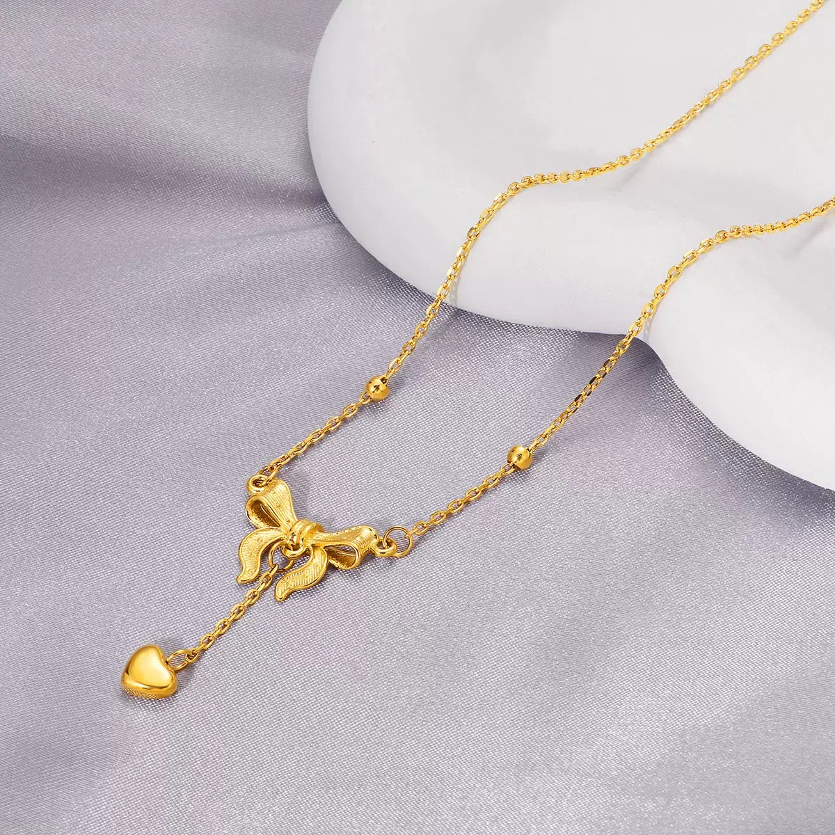 14K Gold Bow Necklace
