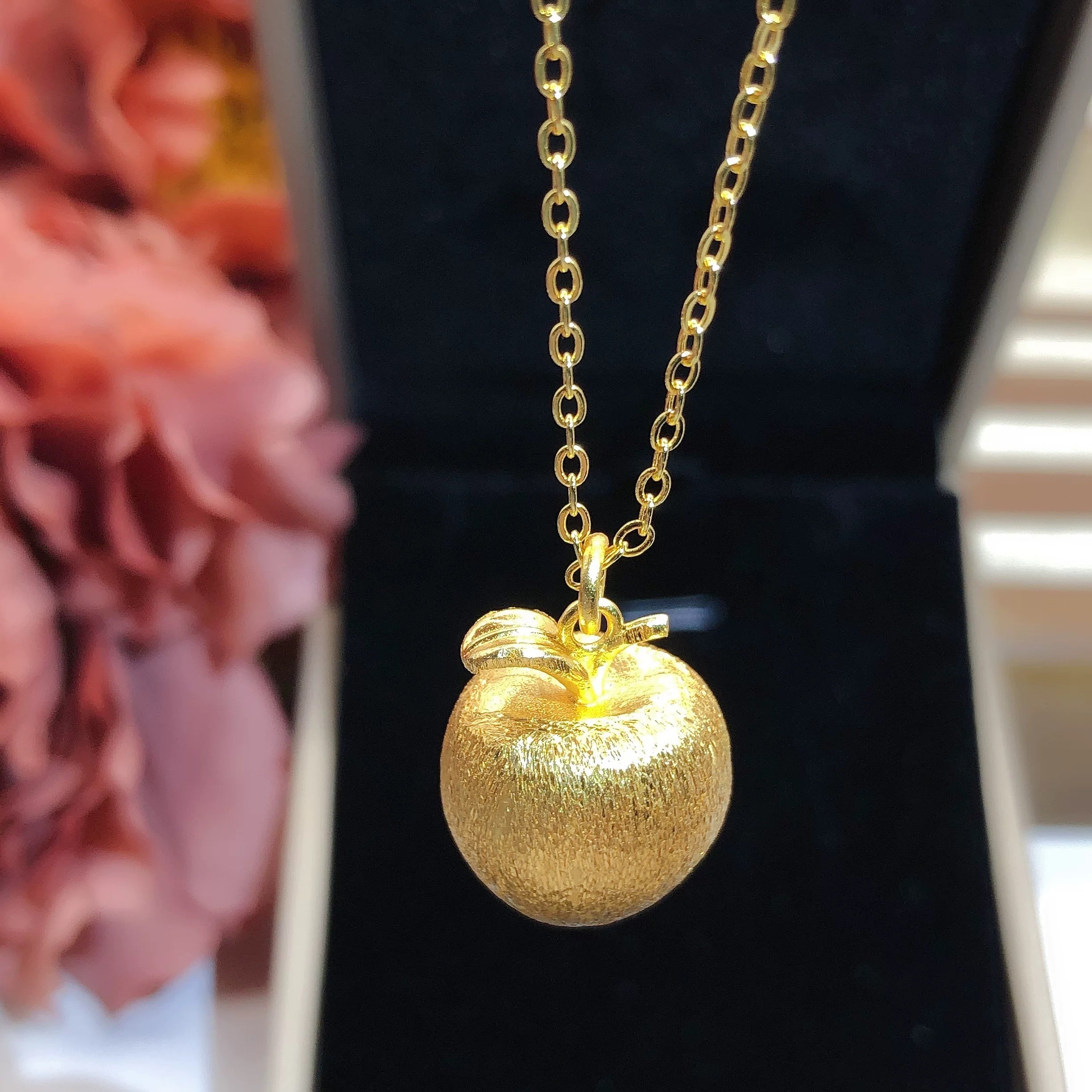 14K Gold Apple Pendant Necklace