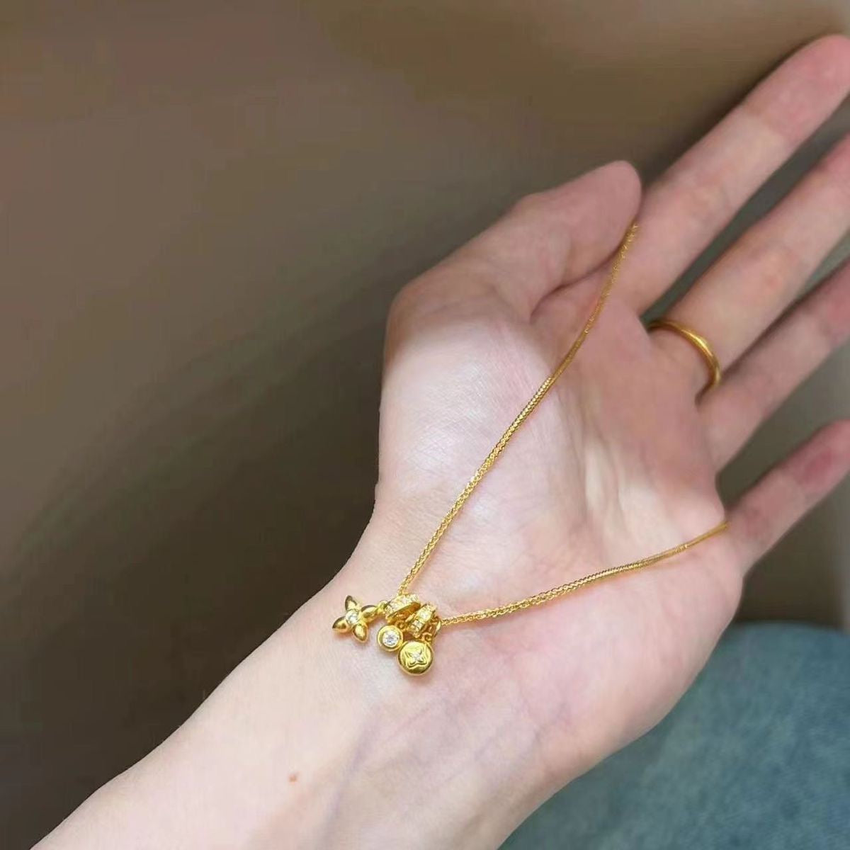 14k gold star crystal necklace