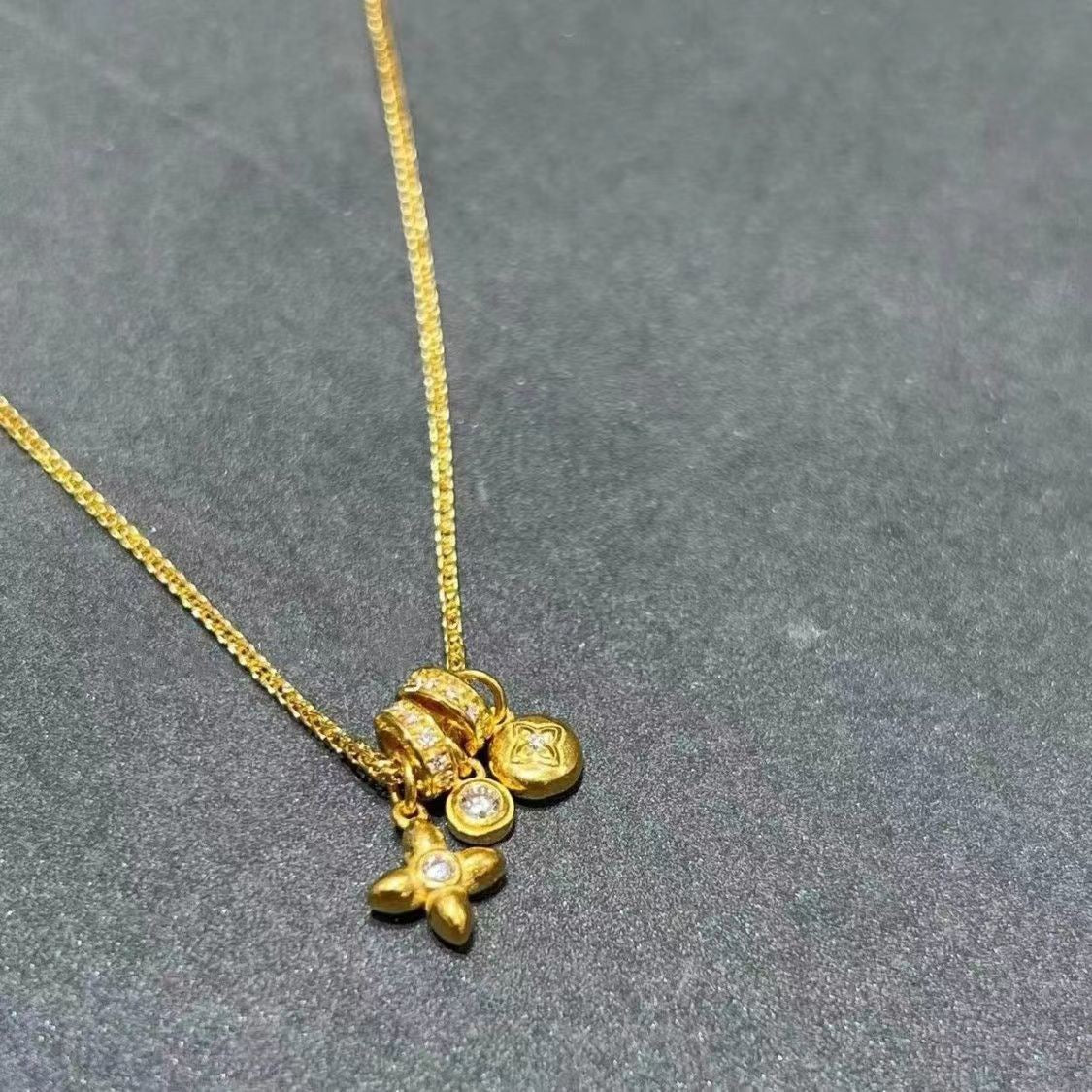 14k gold star crystal necklace