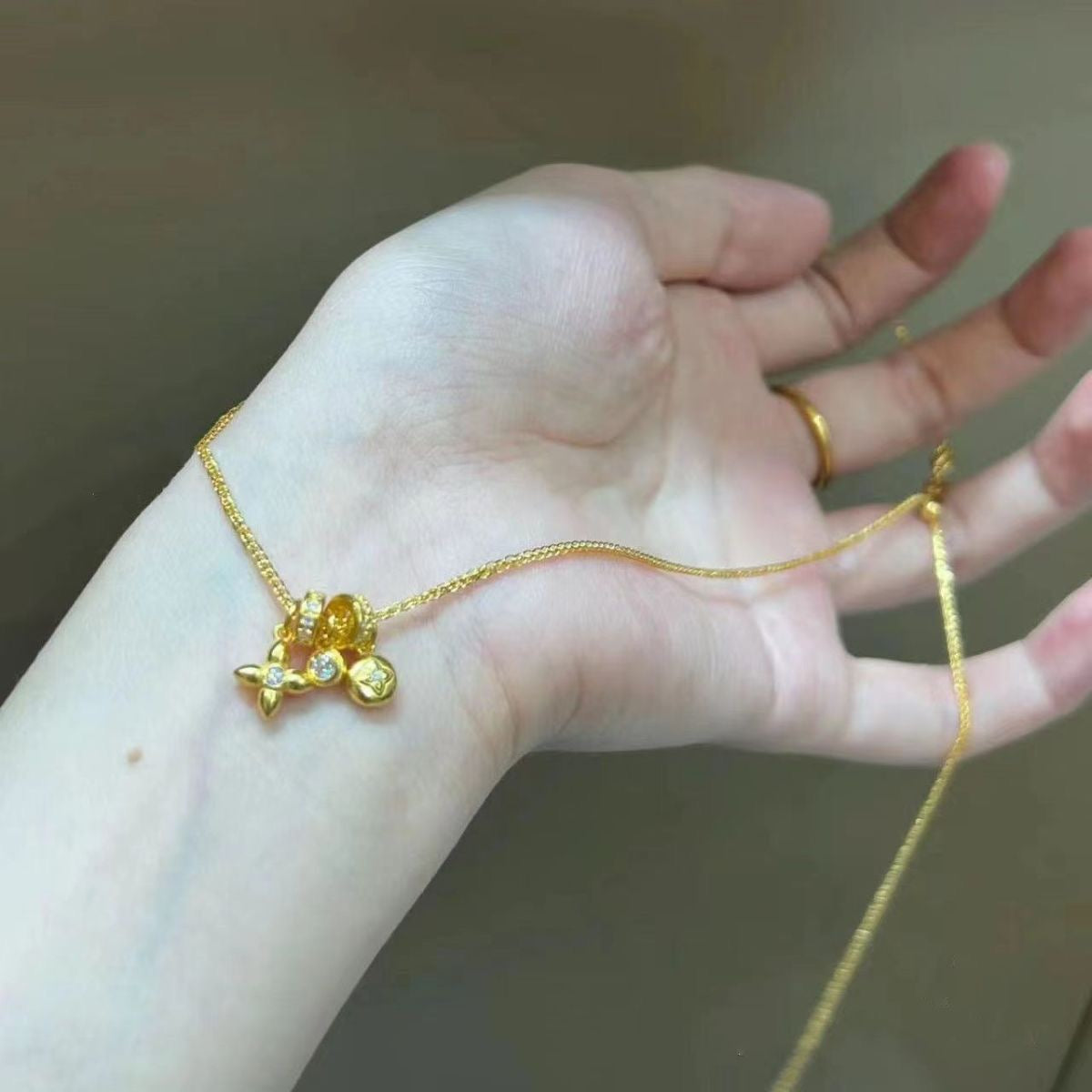 14k gold star crystal necklace