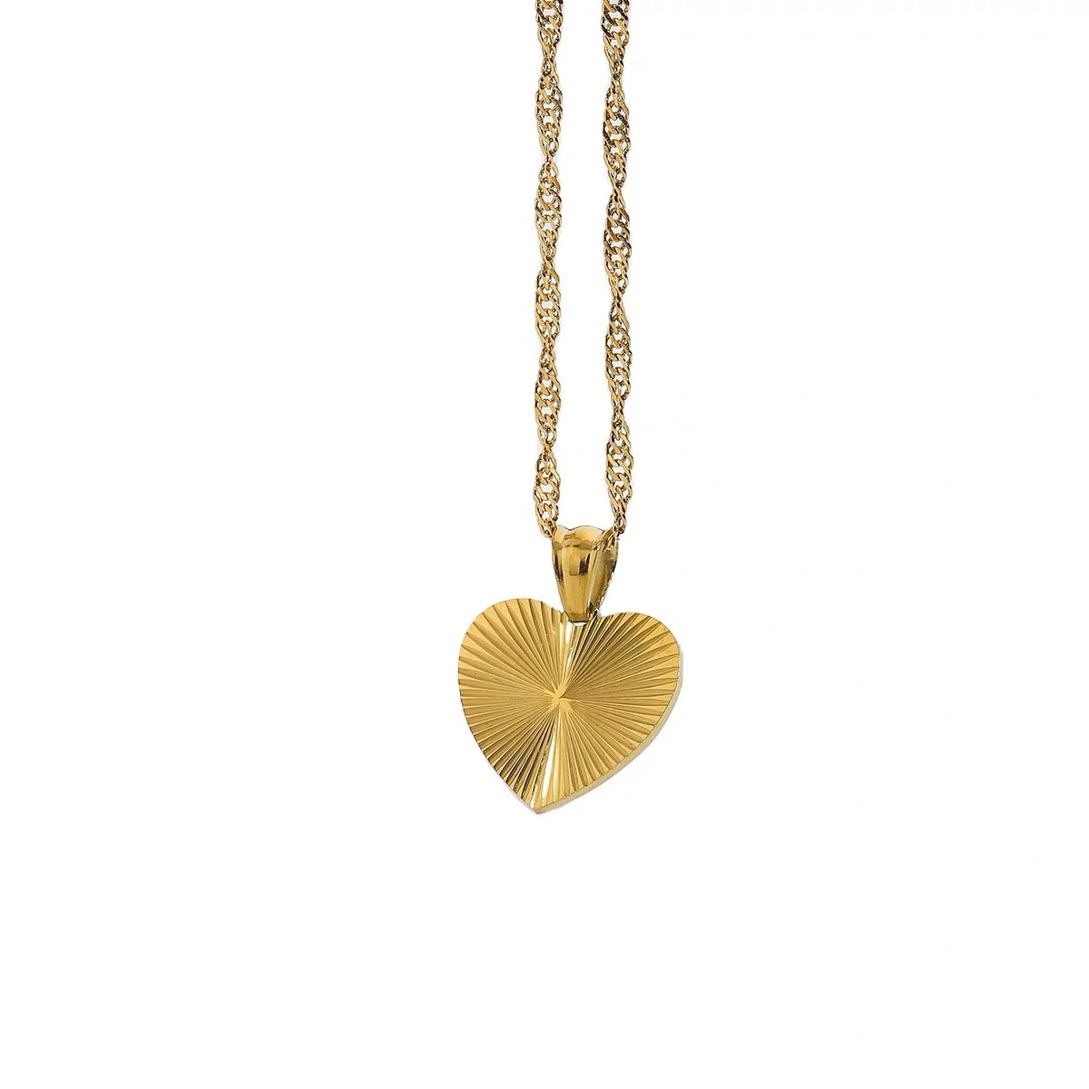 14K Gold Minimalist Heart Necklace