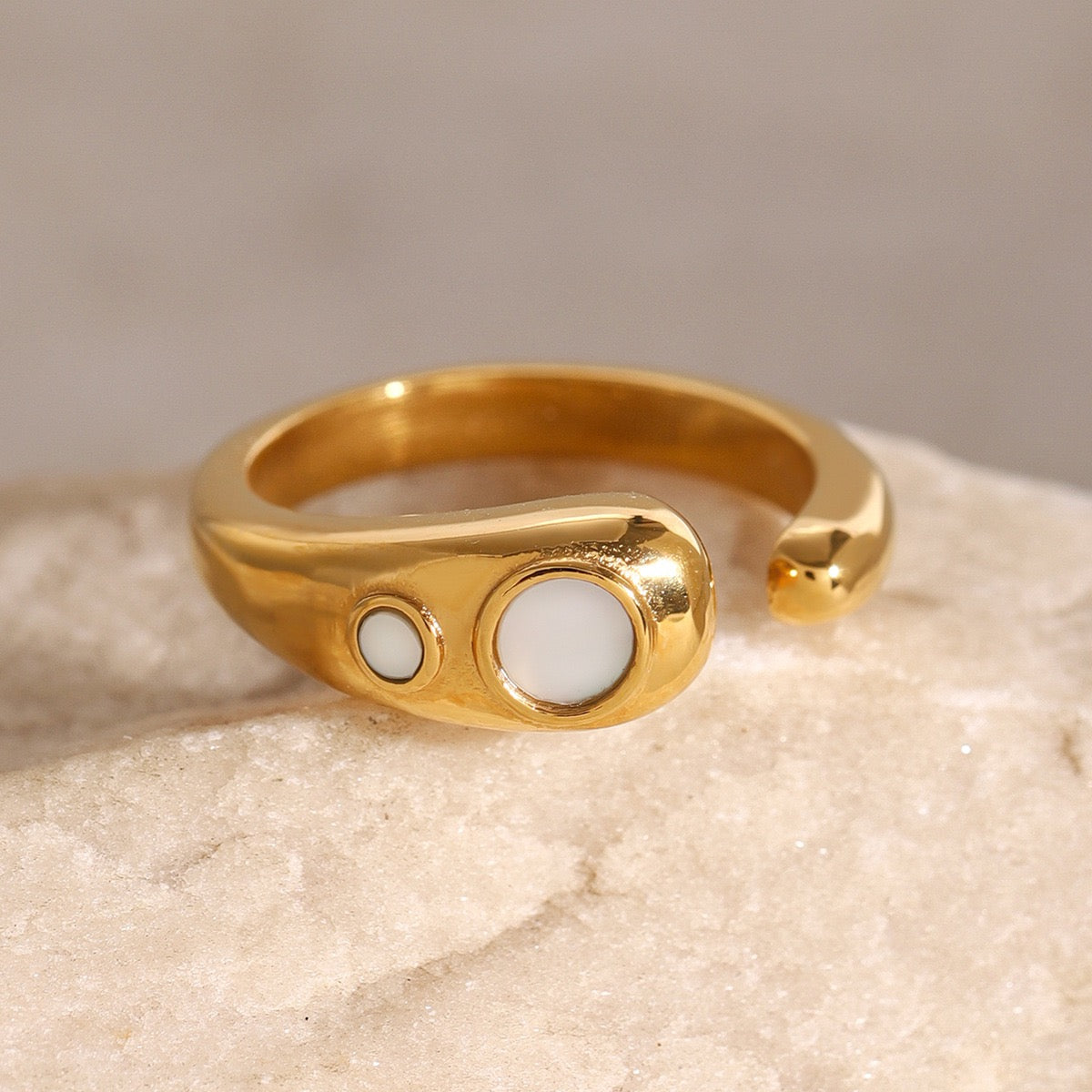 14K Gold Minimalist Open Ring