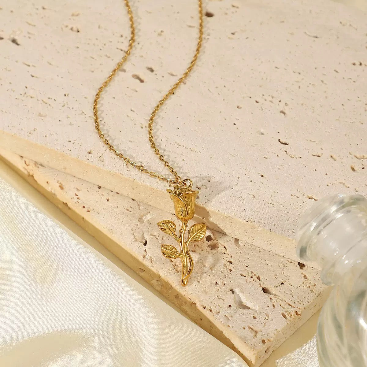 14K Gold Blooming Rose Necklace