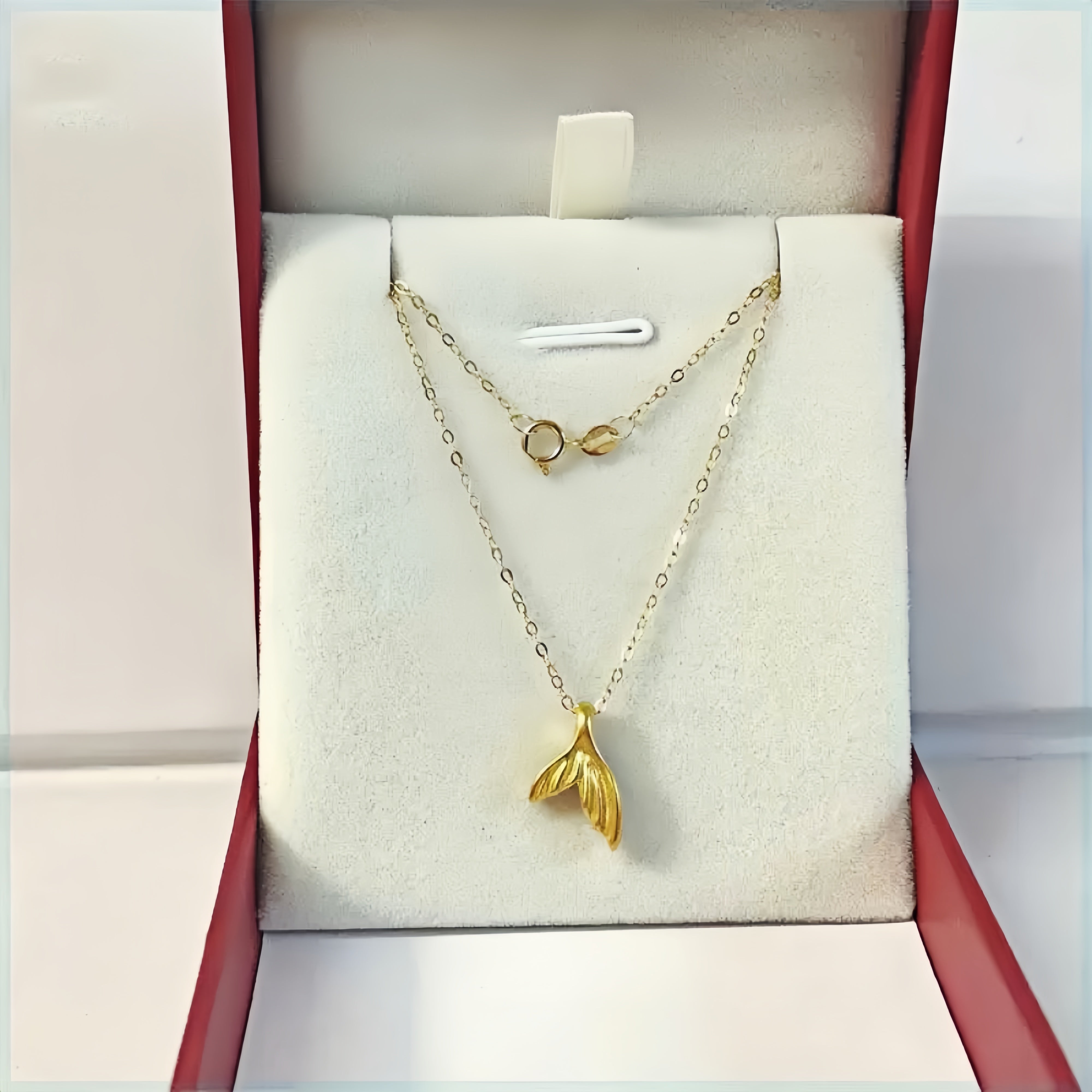 14K Gold Mermaid Tail Pendant Necklace