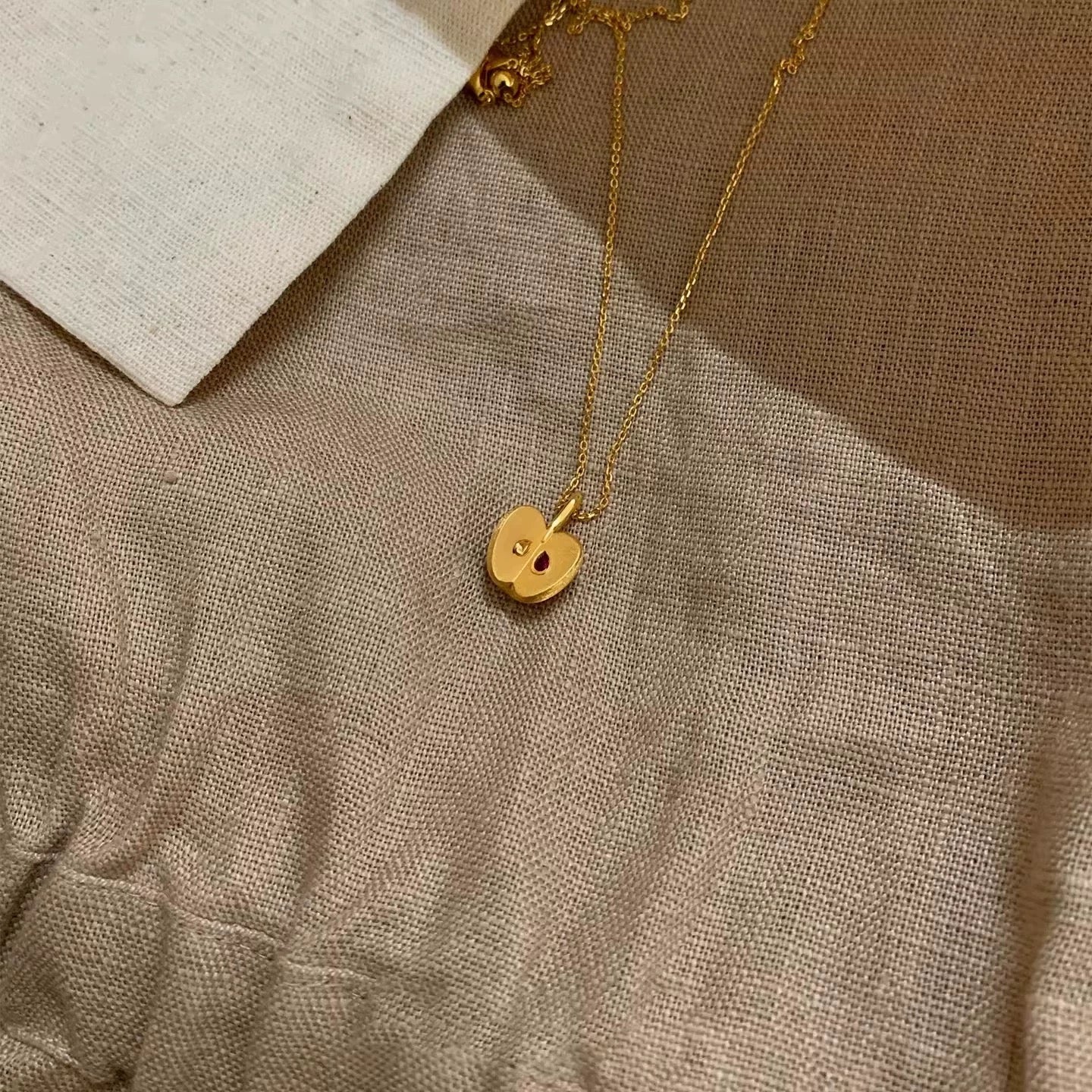 14k Apple Pendant Necklace