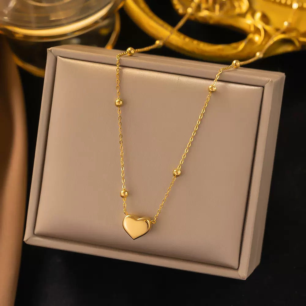 14K Gold Dainty Beaded Heart Necklace