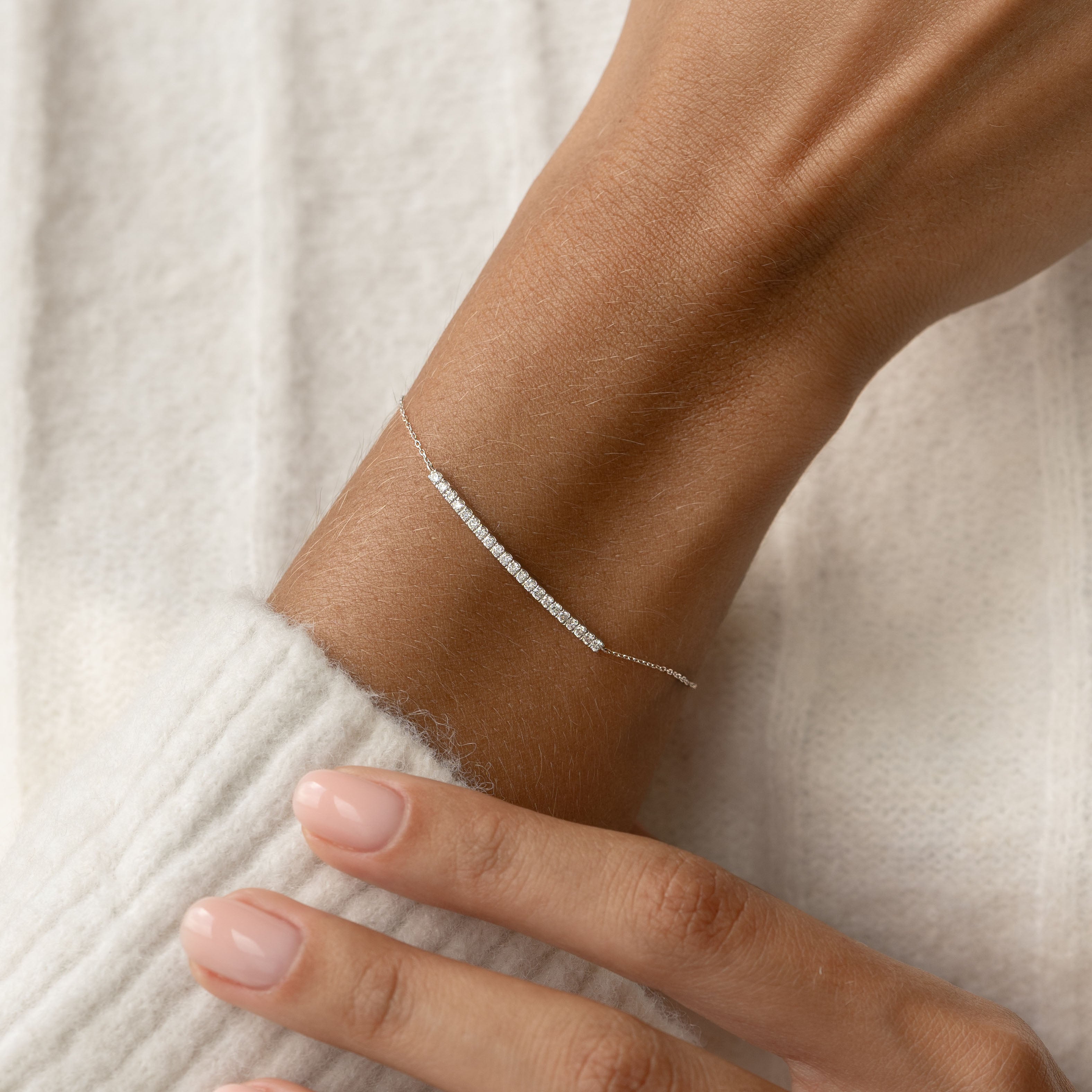 Diamond Curved Bar Bracelet White Gold - Vivienne