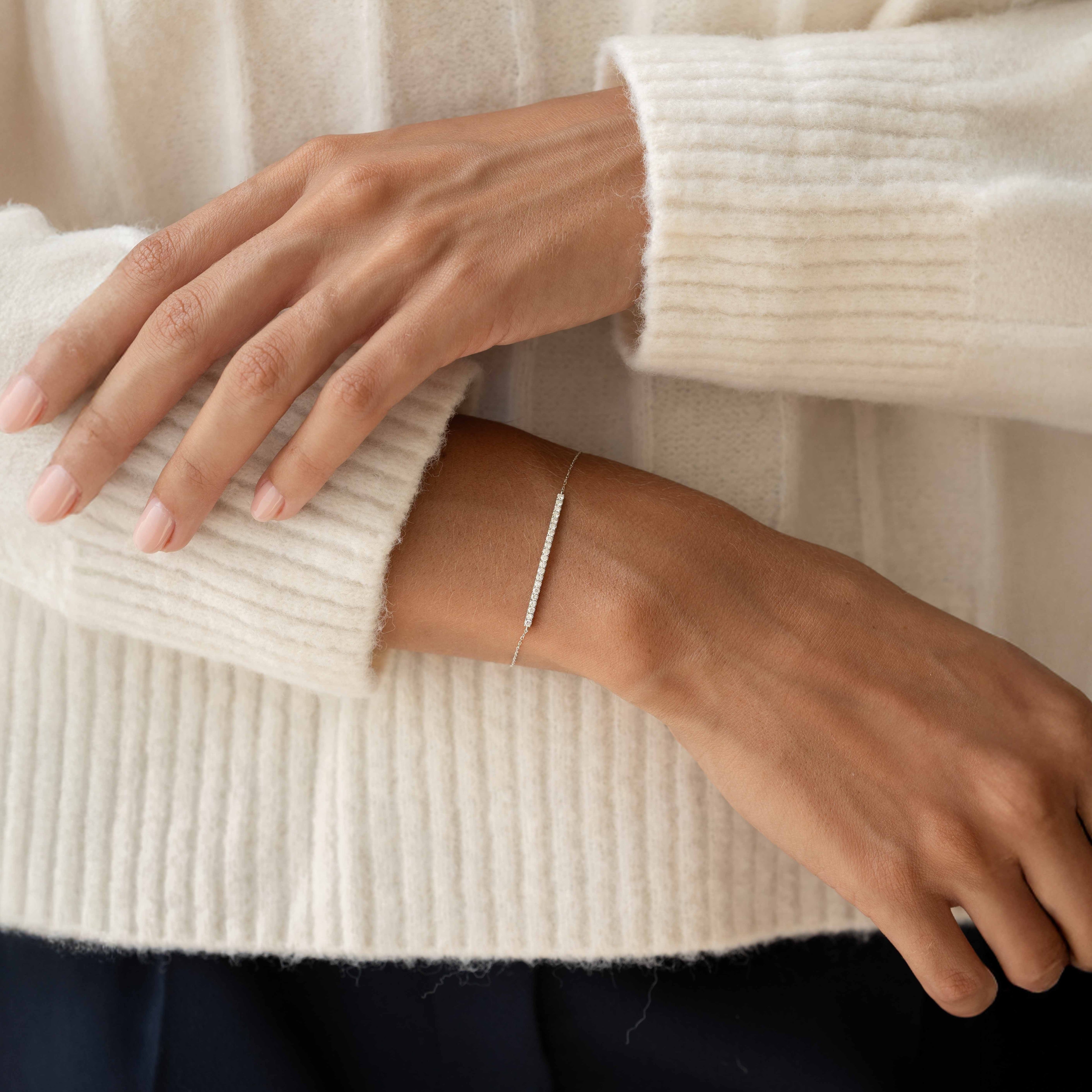 Diamond Curved Bar Bracelet White Gold - Vivienne