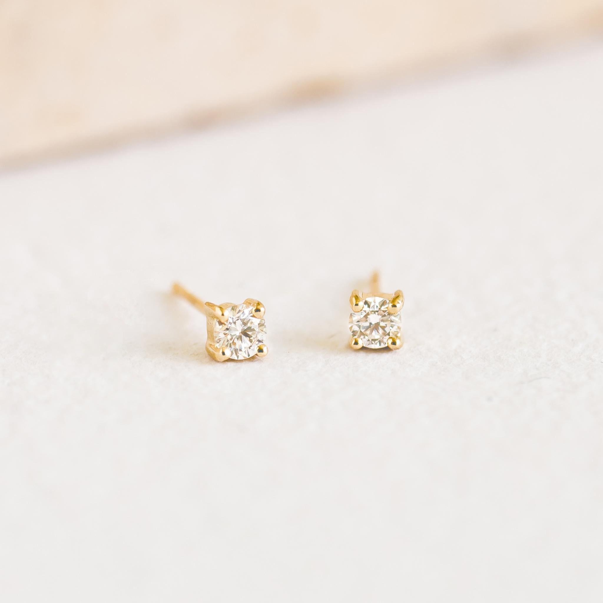 14k Yellow Gold Diamond Stud Earrings 3mm - Aria