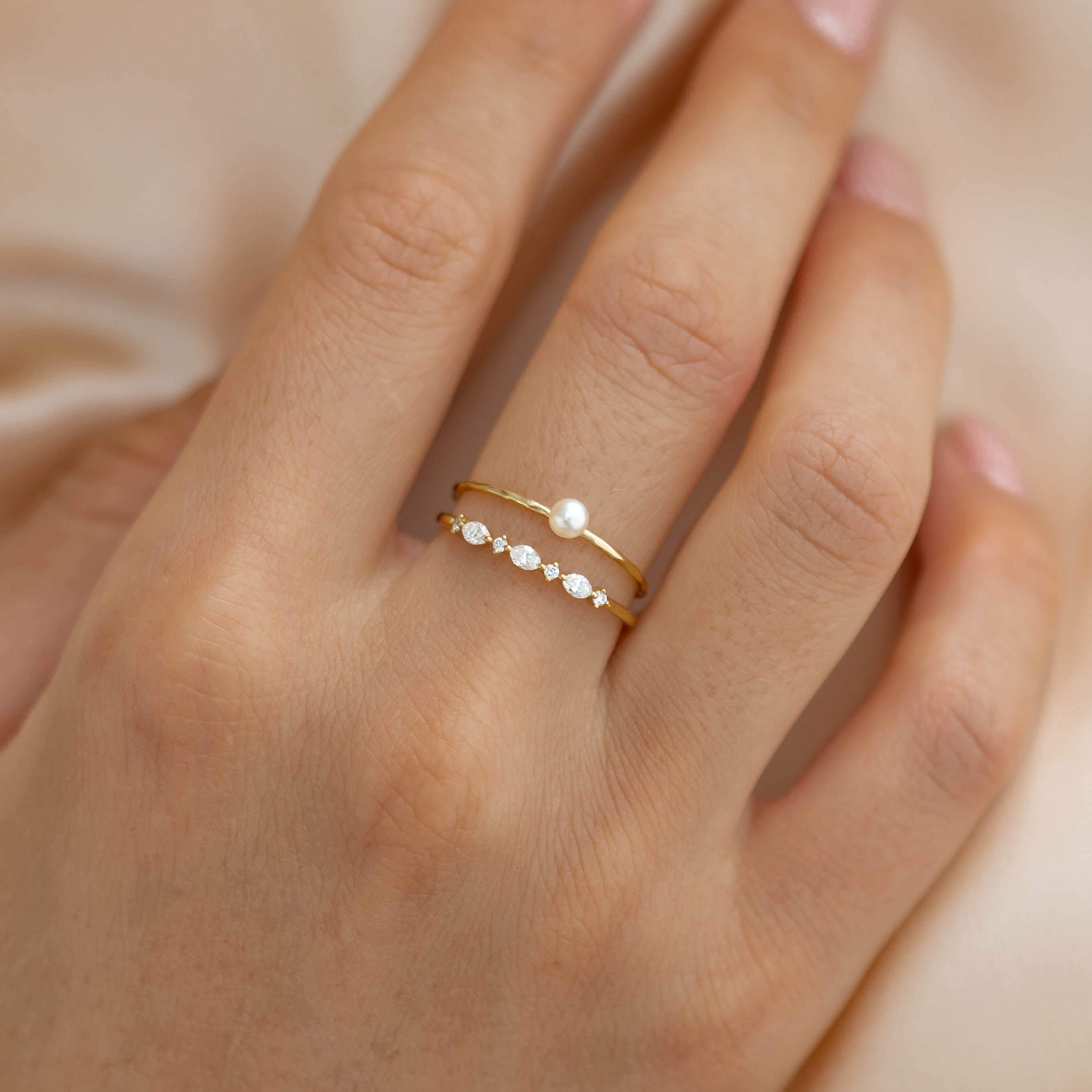 Marquise and Round Diamond Ring 14k Gold - Nova