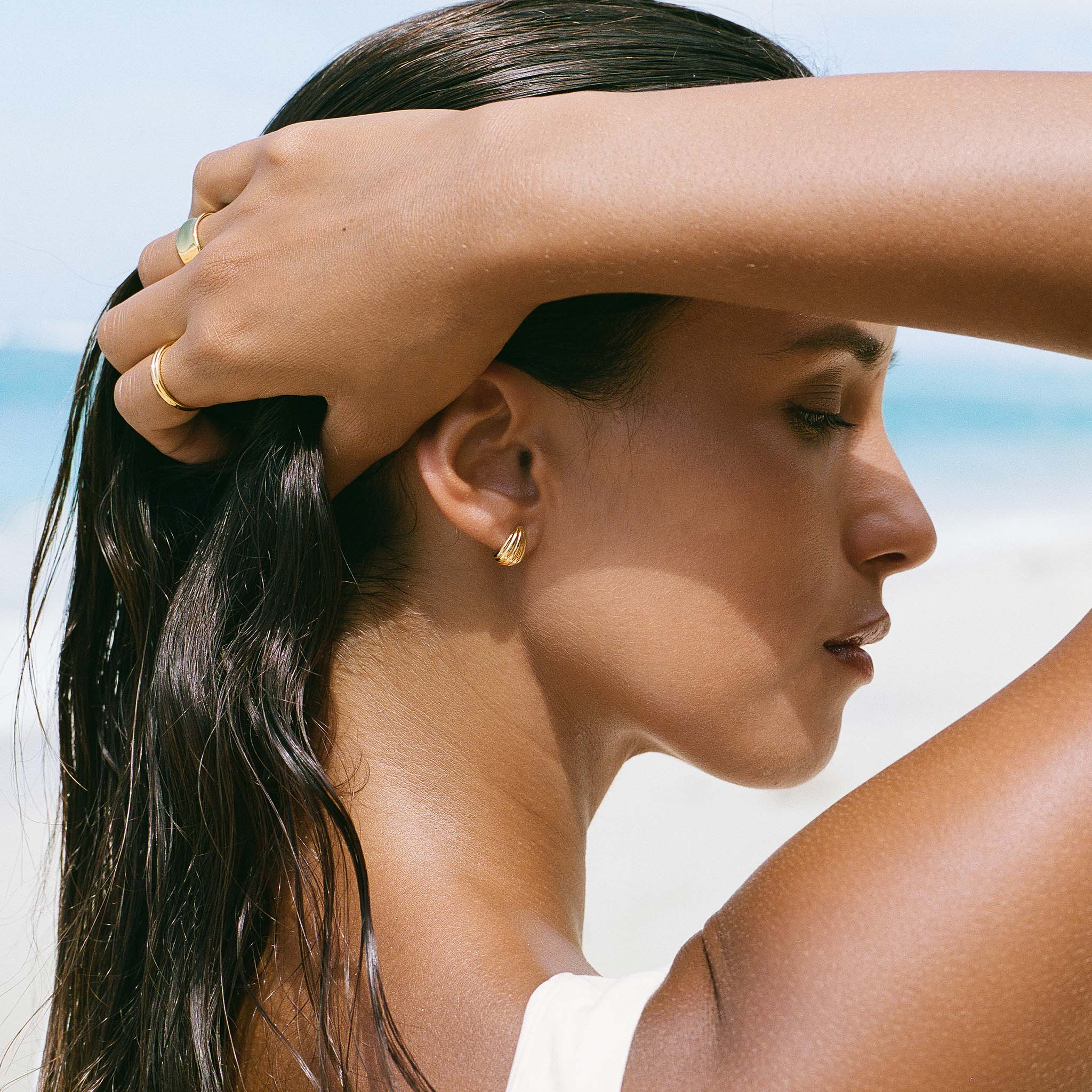 Scalloped Huggie Earrings - Tulisa