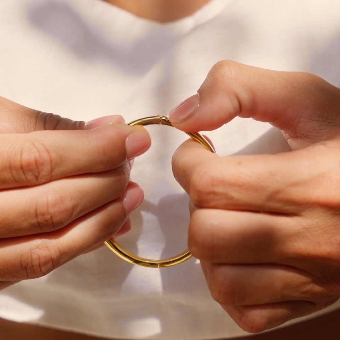 Gold Organic Bangle M/L - Aelia